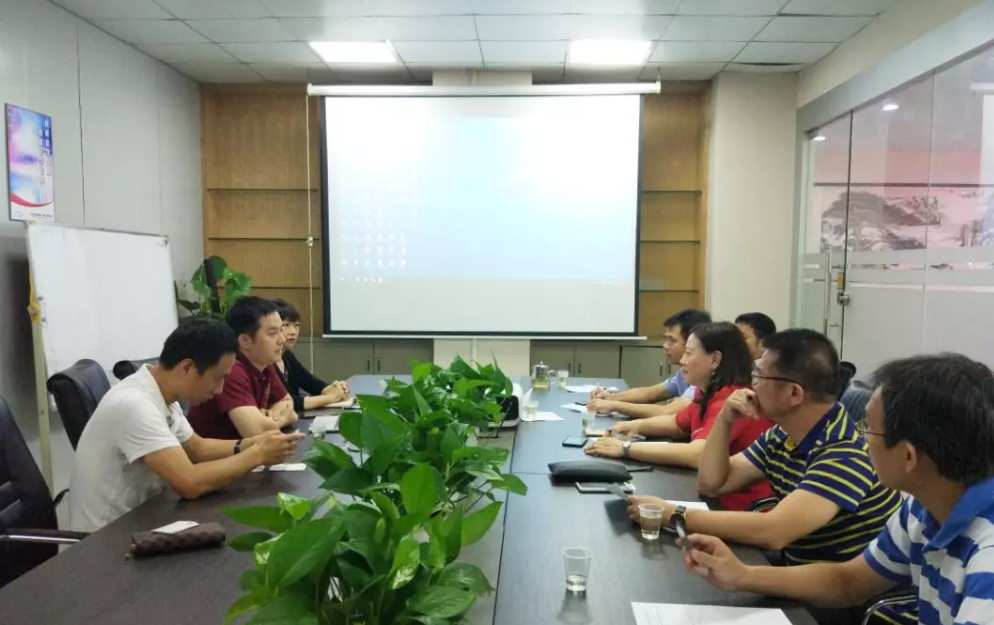 深圳分公司陪同政府園區對接考察智能電子制造投資選址項目方，加快推進項目落地，提升招商引資實效！