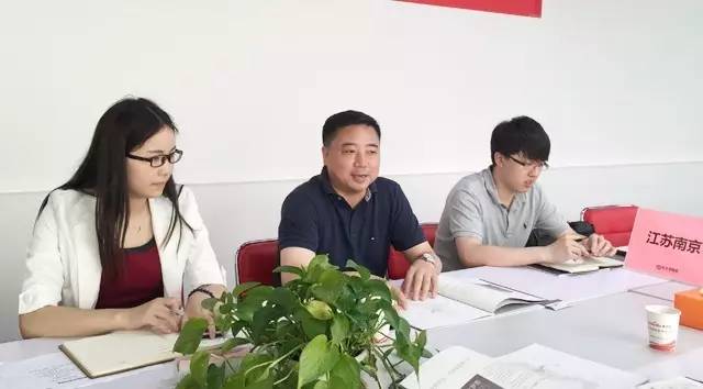 東方龍商務(wù)舉行四場(chǎng)投資選址項(xiàng)目政府對(duì)接會(huì),并將同步推進(jìn)項(xiàng)目考察 東方龍商務(wù)舉行四場(chǎng)投資選址項(xiàng)目政府對(duì)接會(huì),并將同步推進(jìn)項(xiàng)目考察
