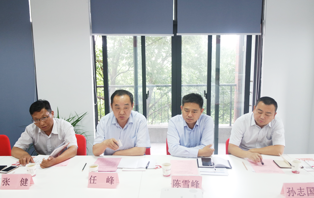 舉行山東德州市經(jīng)開(kāi)區(qū)的委托招商引資啟動(dòng)會(huì)暨外資冷鏈物流項(xiàng)目對(duì)接會(huì) 舉行山東德州市經(jīng)開(kāi)區(qū)的委托招商引資啟動(dòng)會(huì)暨外資冷鏈物流項(xiàng)目對(duì)接會(huì)