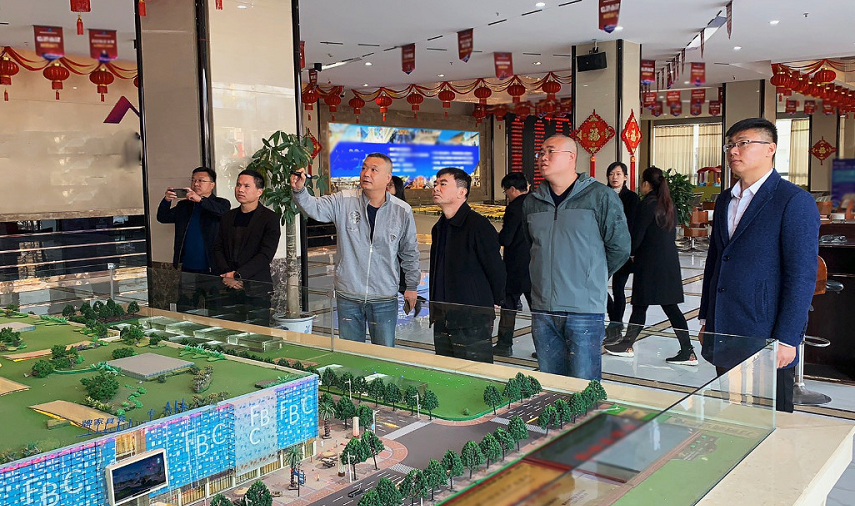 陪同政府園區對接考察大型商貿物流中心投資選址項目，明確合作重點，堅實合作基礎