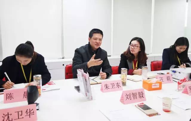 湖北省赤壁市人民政府副市長(zhǎng)劉智毅率團(tuán)考察上海東方龍國際商務(wù)平臺(tái) 湖北省赤壁市人民政府副市長(zhǎng)劉智毅率團(tuán)考察上海東方龍國際商務(wù)平臺(tái)