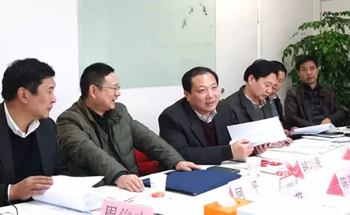 荊門市委常委、常務(wù)副市長胡功民率隊(duì)赴上海考察，與我司簽訂委托招商引資戰(zhàn)略合作協(xié)議