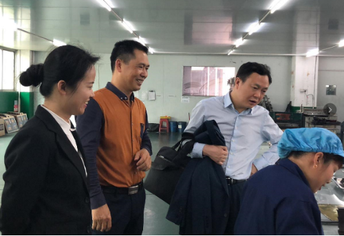 陪同政府園區(qū)對(duì)接考察高倍率鋰電池搬遷投資選址項(xiàng)目，高效推進(jìn)項(xiàng)目選址落地