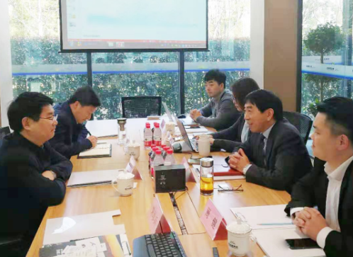 陪同政府園區(qū)前往高端房車生產(chǎn)基地投資選址項目方對接考察，企業(yè)綜合實力獲得政府認(rèn)可