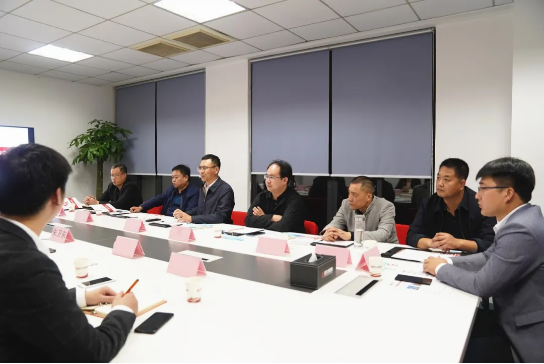 進(jìn)博會(huì)圓滿落幕!集團(tuán)接待全國政府園區(qū)210家,開發(fā)有投資意向的中外優(yōu)質(zhì)企業(yè)超100家 進(jìn)博會(huì)圓滿落幕!集團(tuán)接待全國政府園區(qū)210家,開發(fā)有投資意向的中外優(yōu)質(zhì)企業(yè)超100家