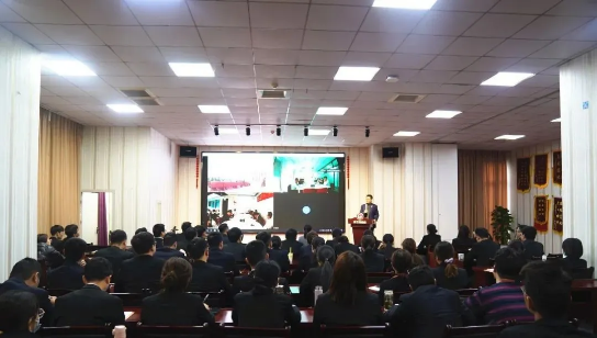 堅(jiān)決落實(shí)“沖刺月”投資選址項(xiàng)目開發(fā)工作！十二月上旬，41個(gè)高質(zhì)量項(xiàng)目通過評估