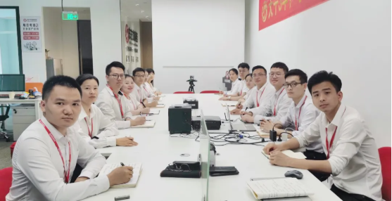 砥礪奮進創佳績，為下半年開局夯實基礎！集團舉行六月份暨上半年度工作總結表彰會