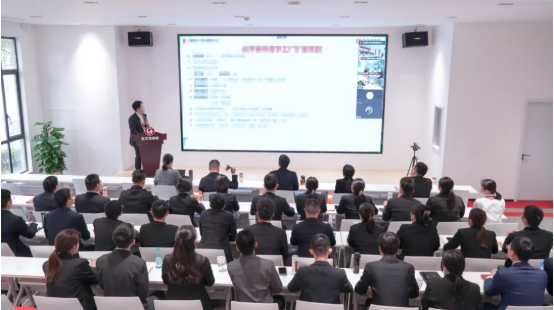 加大開發(fā)力度，迎接進博會！10月下旬，集團成功通過38個優(yōu)質投資選址項目