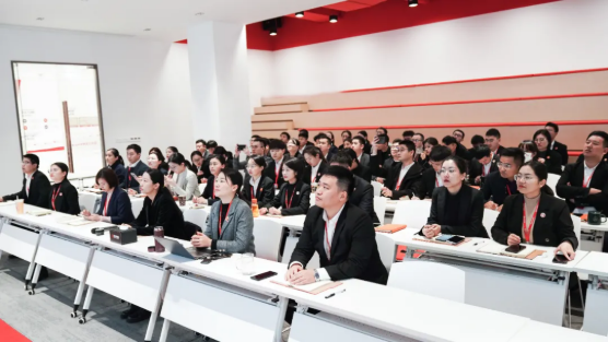 項目量質攀新高，掀起“大干100天”競賽高潮！12月上旬，集團成功通過49個優質投資選址項目