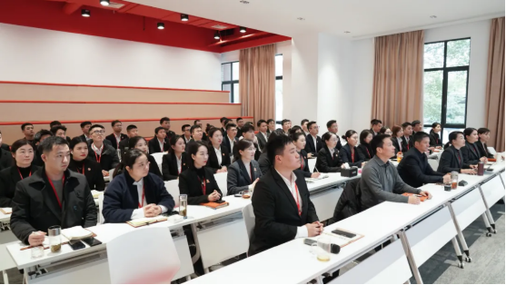 繆力同心，向年度目標(biāo)任務(wù)發(fā)起“總攻”！12月中旬，集團(tuán)成功通過(guò)44個(gè)優(yōu)質(zhì)投資選址項(xiàng)目