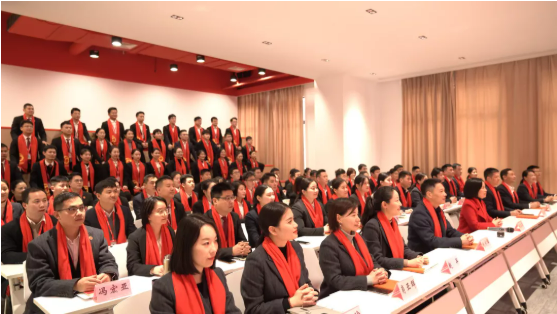 行而不輟，未來可期！集團(tuán)舉行2021年度總結(jié)表彰大會(huì)暨2022年度目標(biāo)責(zé)任書簽訂大會(huì)