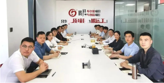 戰(zhàn)“疫”不松懈，開(kāi)發(fā)不停歇！4月中旬，集團(tuán)成功通過(guò)51個(gè)優(yōu)質(zhì)投資選址項(xiàng)目