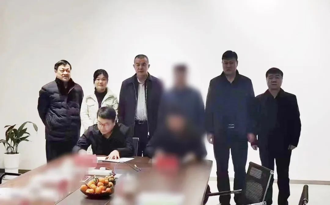 打響開門紅！總投資5億，滿產(chǎn)年產(chǎn)值10億！新疆某地方政府與高性能小動(dòng)力電池生產(chǎn)擴(kuò)建投資選址項(xiàng)目方成功簽訂投資協(xié)議