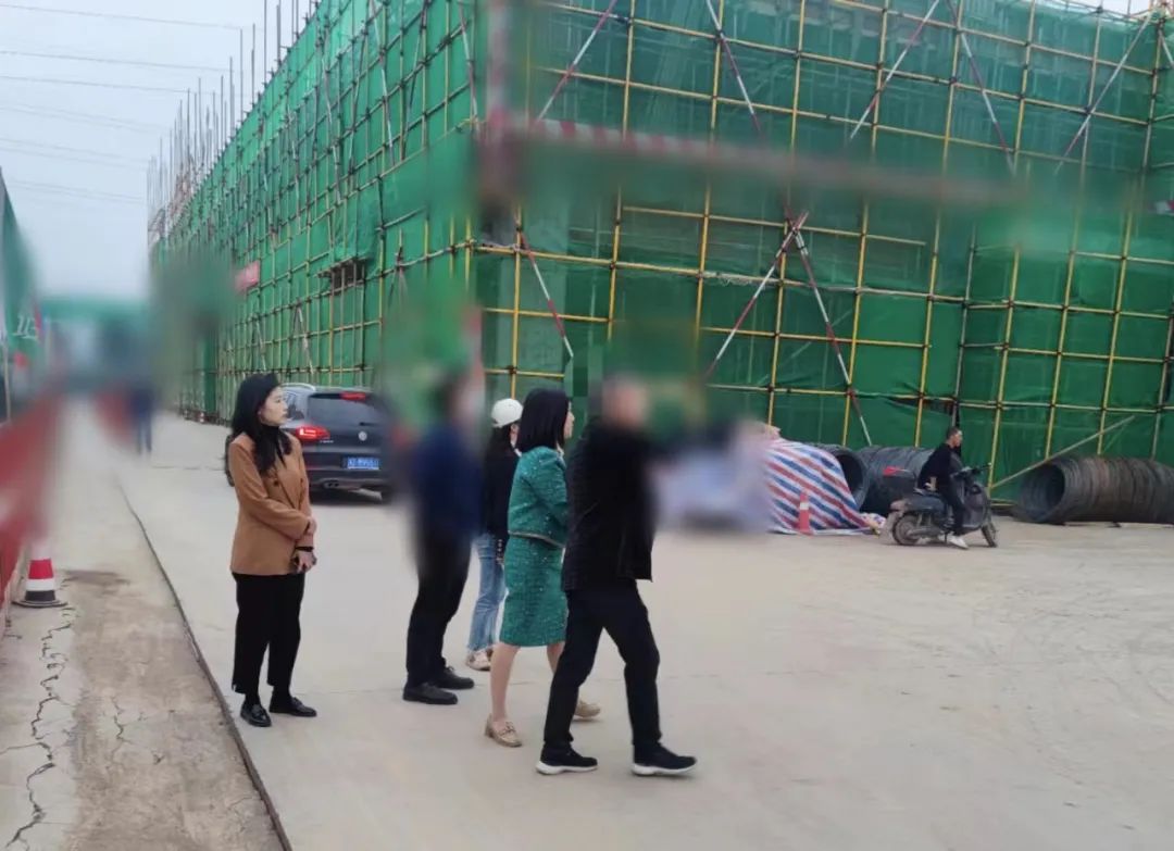 用時僅15天，由集團精準推介的高端玻璃蓋板擴建投資選址項目方與四川某地方政府成功簽訂投資協議