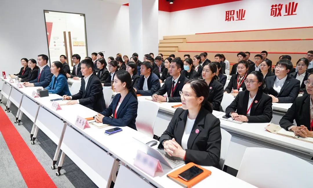 樹立項(xiàng)目為王，打造招大引強(qiáng)“強(qiáng)磁場(chǎng)”！5月上旬，集團(tuán)共28個(gè)優(yōu)質(zhì)投資選址項(xiàng)目通過評(píng)估！