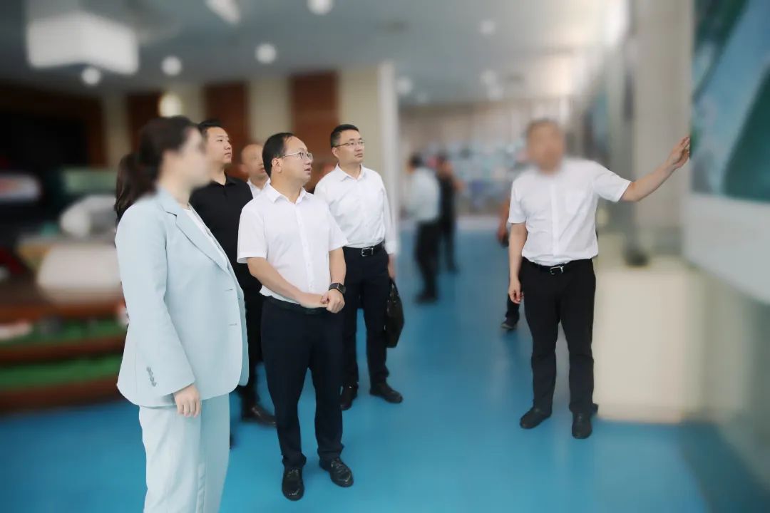 百億規模大型集團公司，投資50億！四川某地方政府實地對接新型鋰電池生產擴建投資選址項目