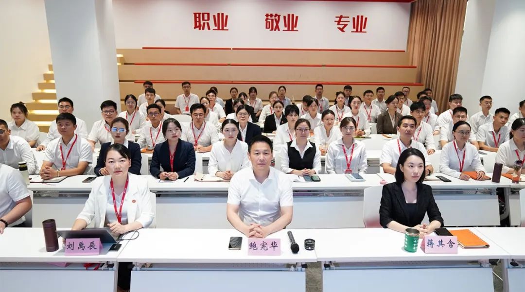 放大項(xiàng)目開發(fā)量，提振發(fā)展精氣神！9月上旬，集團(tuán)共34個(gè)優(yōu)質(zhì)投資選址項(xiàng)目通過評估