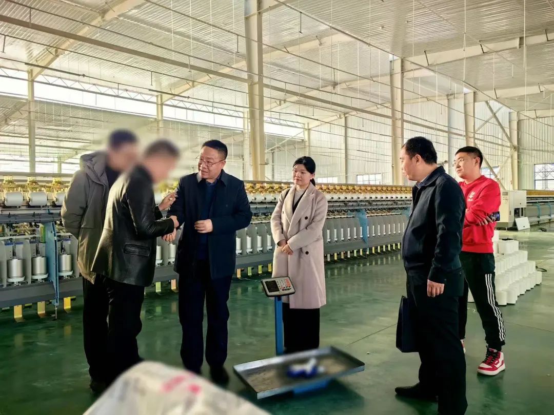 地方紡紗行業(yè)龍頭企業(yè)，產(chǎn)品遠銷柬埔寨、孟加拉等20多個國家和地區(qū)！新疆某地方政府實地考察品牌高端紡織材料生產(chǎn)擴建投資選址項目