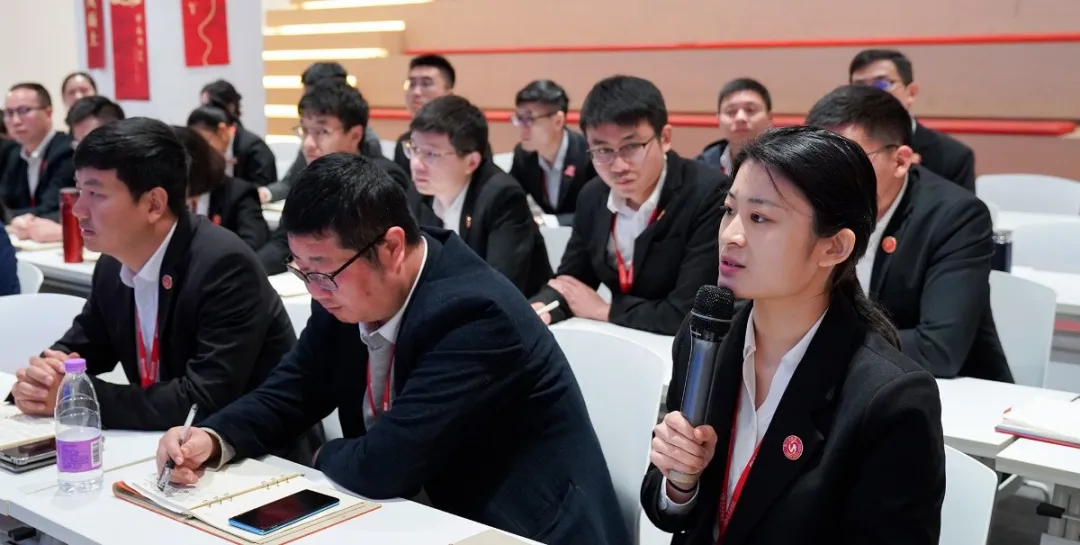 集團召開一季度干部會議，分析項目開發突破方法，加大項目反向考察力度，明確“奔跑二季度”競賽主要目標！