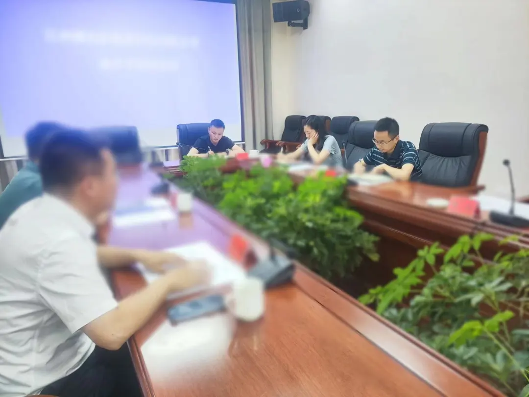 投資額15億，產(chǎn)值30億！國內(nèi)領(lǐng)先鋰電正極材料擴建投資選址項目方反向考察四川某地方政府