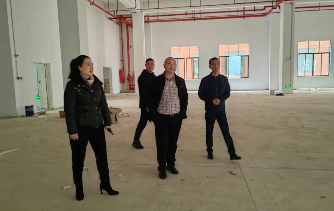 助力電子信息產業提質發展！由集團精準推介的汽車中控套裝生產投資選址項目在廣西賀州投產運營