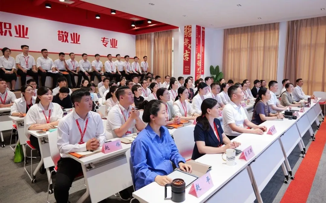 無懼高溫“烤”驗(yàn)，催化項(xiàng)目落地火熱進(jìn)行時(shí)！7月下旬，集團(tuán)共37個(gè)優(yōu)質(zhì)投資選址項(xiàng)目通過評(píng)估