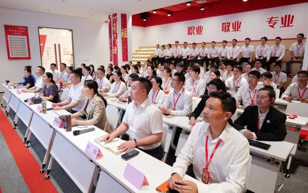 無懼高溫“烤”驗(yàn)，催化項(xiàng)目落地火熱進(jìn)行時(shí)！7月下旬，集團(tuán)共37個(gè)優(yōu)質(zhì)投資選址項(xiàng)目通過評(píng)估