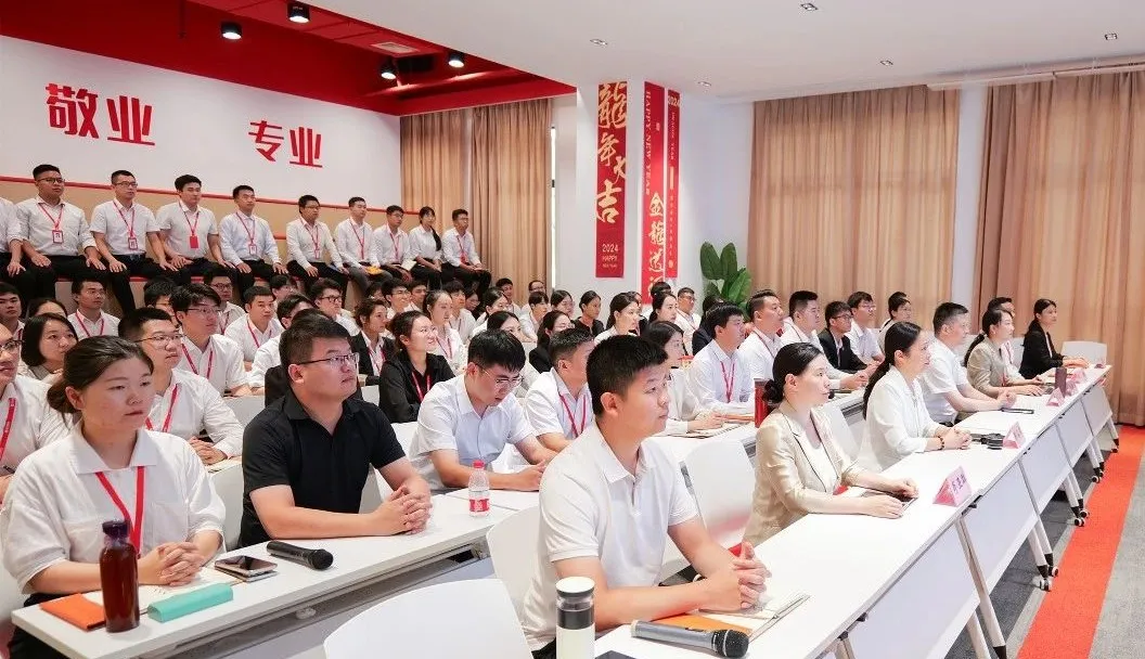 聚焦鏈?zhǔn)介_發(fā)，發(fā)展新質(zhì)生產(chǎn)力！8月下旬，集團(tuán)共37個(gè)優(yōu)質(zhì)投資選址項(xiàng)目通過評估