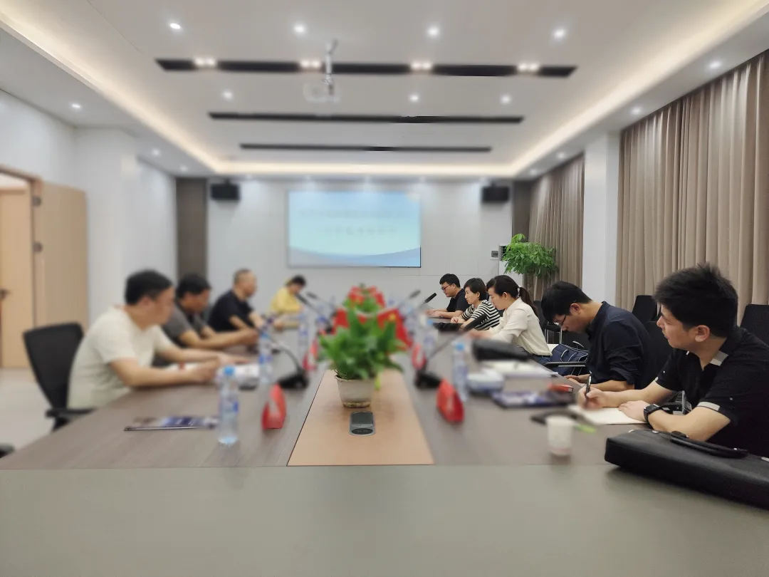 深耕行業(yè)多年，是國內(nèi)多家知名品牌供應商！新疆某地方政府實地對接大型集團紡織材料擴建投資選址項目