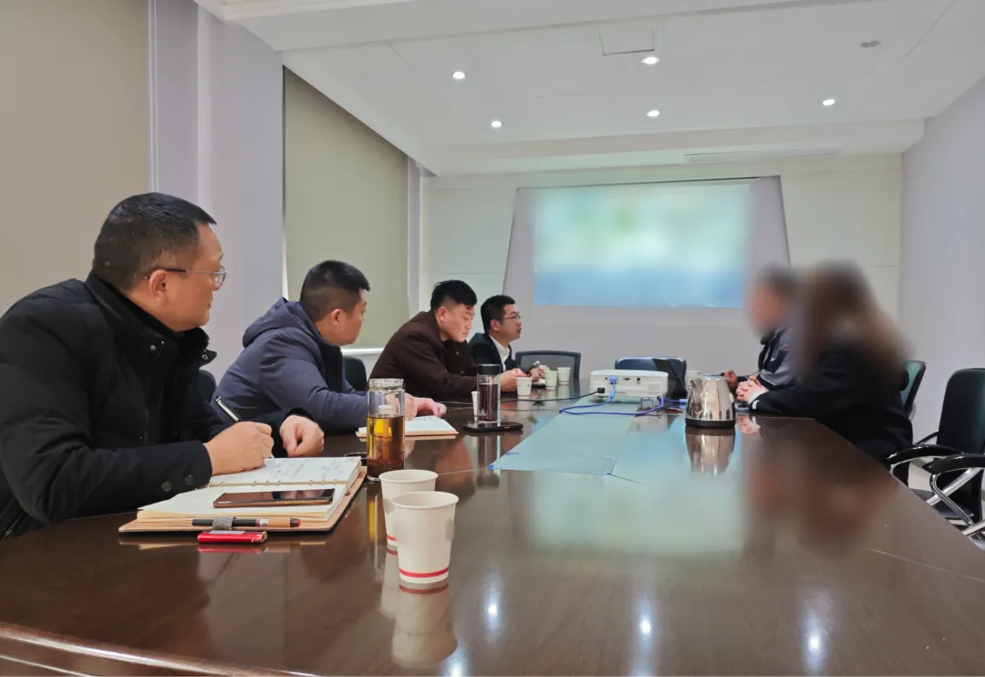 東風(fēng)汽車合作商，訂單量增長穩(wěn)定！湖北某地方政府實(shí)地對接高品質(zhì)汽車內(nèi)飾配套擴(kuò)建投資選址項目