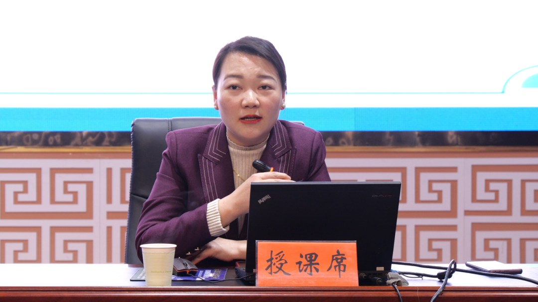 培訓(xùn)規(guī)模超200人！集團(tuán)副總裁應(yīng)邀赴湖北襄陽(yáng)南漳縣做專業(yè)招商實(shí)戰(zhàn)培訓(xùn)