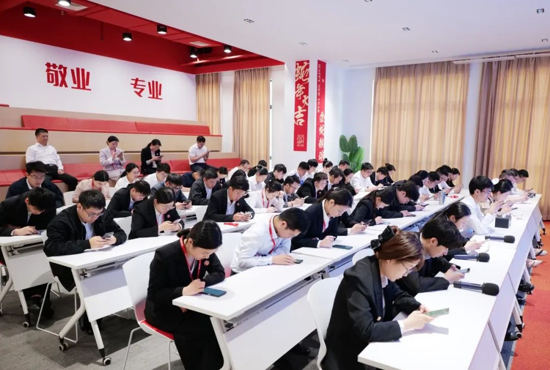 上海東方龍商務集團組織《招商知識及業務能力》測評考試，鍛造“精兵強將”招商隊伍！