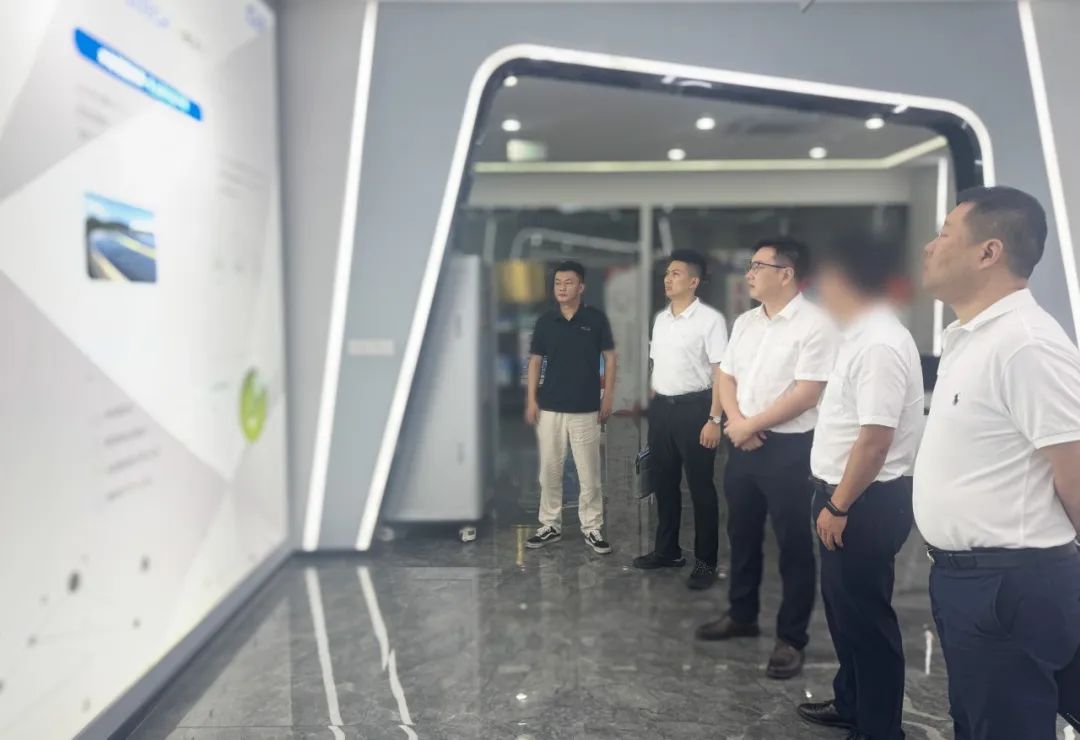 客戶遍布全球，年訂單增速快！重慶某地方政府實地對接行業(yè)龍頭水處理劑生產(chǎn)擴建投資選址項目